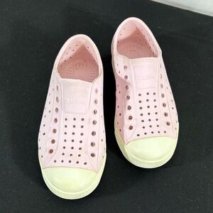 Native Kids Slip-On in Light Pink with Toe Cap